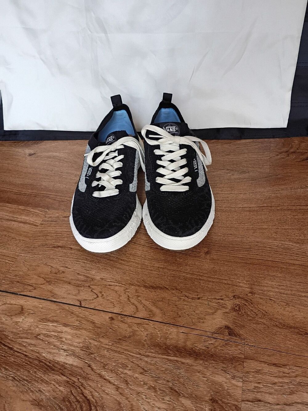 Vans UltraRange VR3 Size Womens 9 Mens 7.5 Black Knit Sneakers - Picture 6 of 9